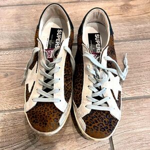 Golden Goose sneakers. Bought for $600. Worn a few times. Size 8.5. Size 39 EU